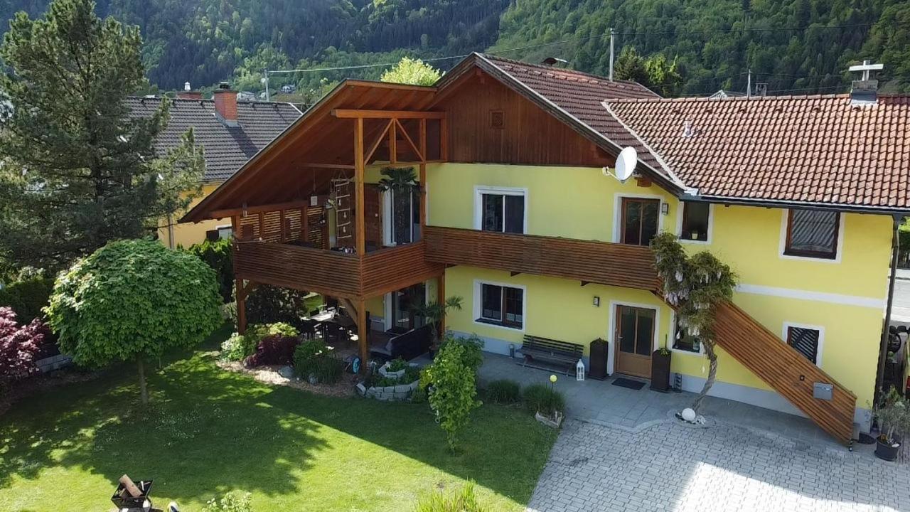 Ferienwohnung Eden Sachsenburg エクステリア 写真